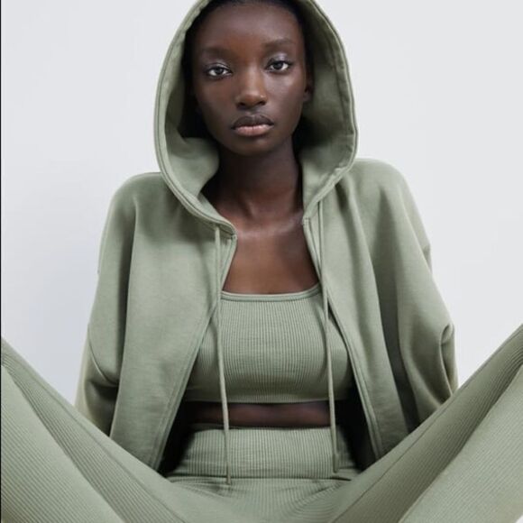 Zara Khaki Limitless Contour Crop Top - Picture 2 of 5